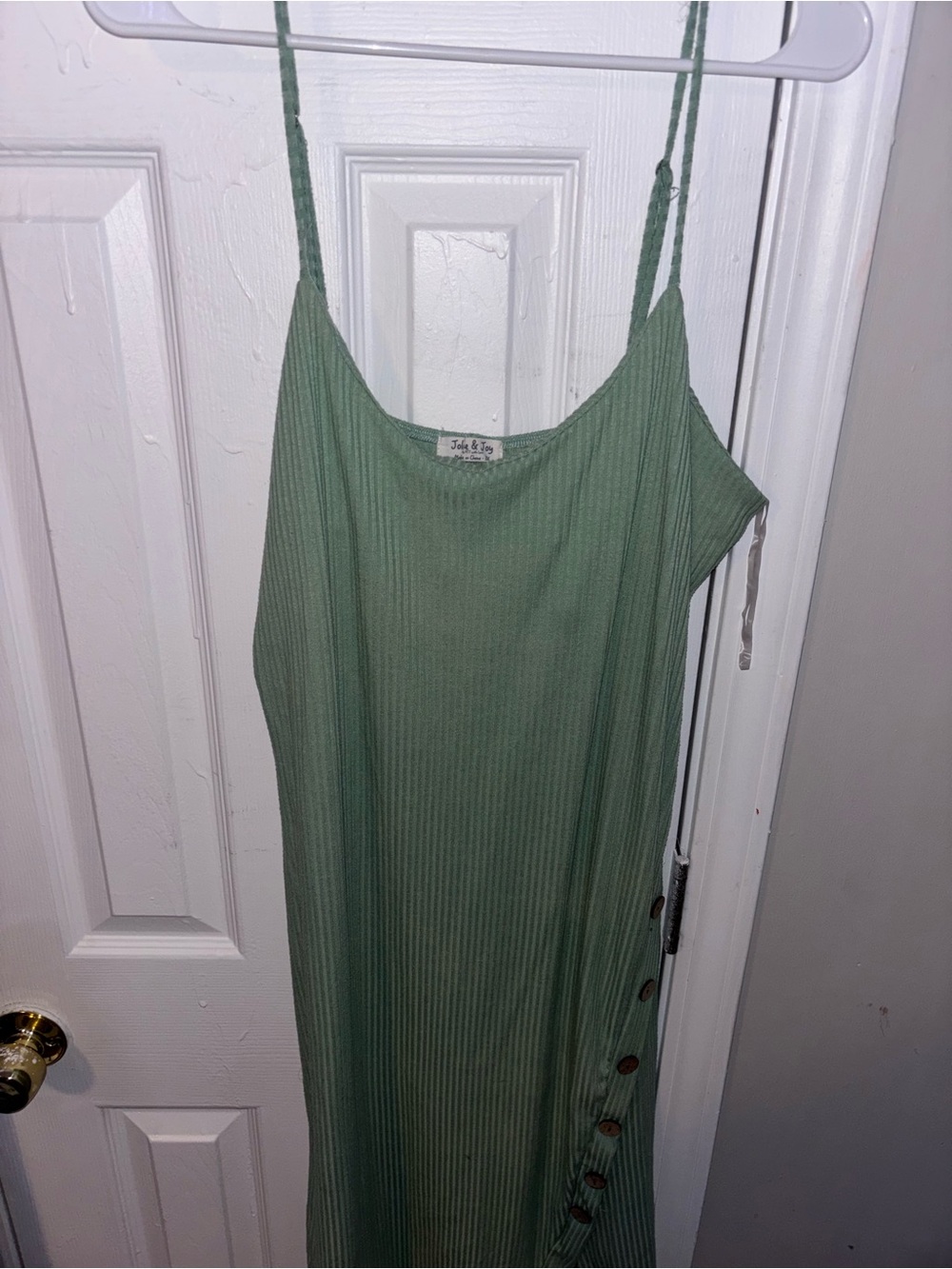Sleeveless Light Green Ribbed Maxi Dress with Side Buttons